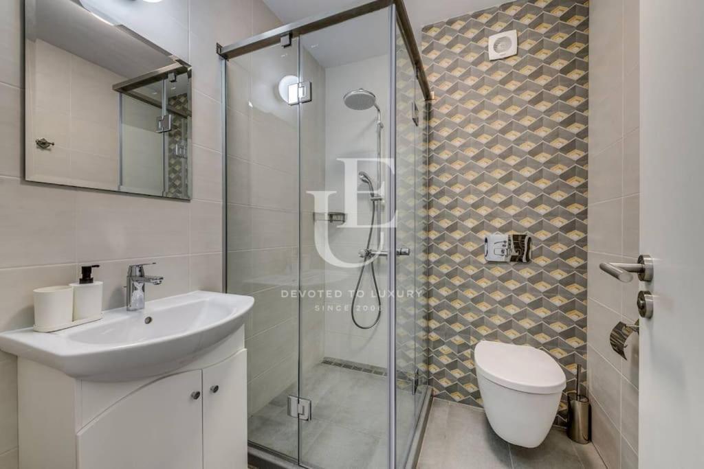 New York: A Spacious Modern Apartment With Parking Sofia Buitenkant foto